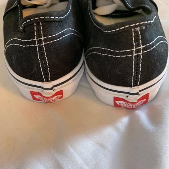 NWOT or Box Vans Black Canvas Sneakers Sz 6 - Picture 3 of 6
